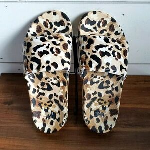 LEOPARD PRINT POOL SLIDES SLIP ON SANDALS WOMENS SIZE 8